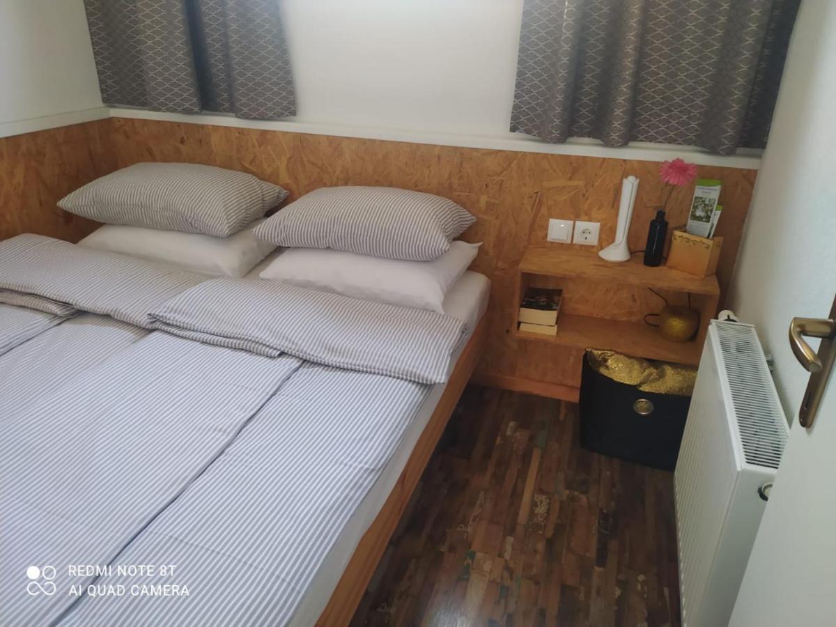 Studio Apartman Gradna Samobor Eksteriør bilde